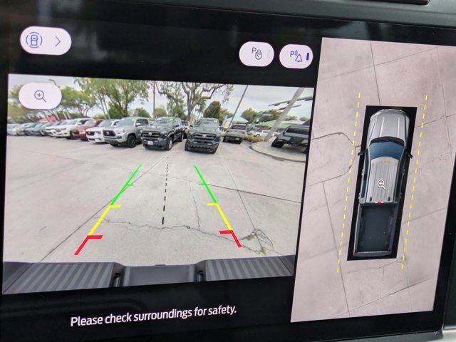 Certified 2024 Ford F250 Lariat w/ Black Appearance Package image 28