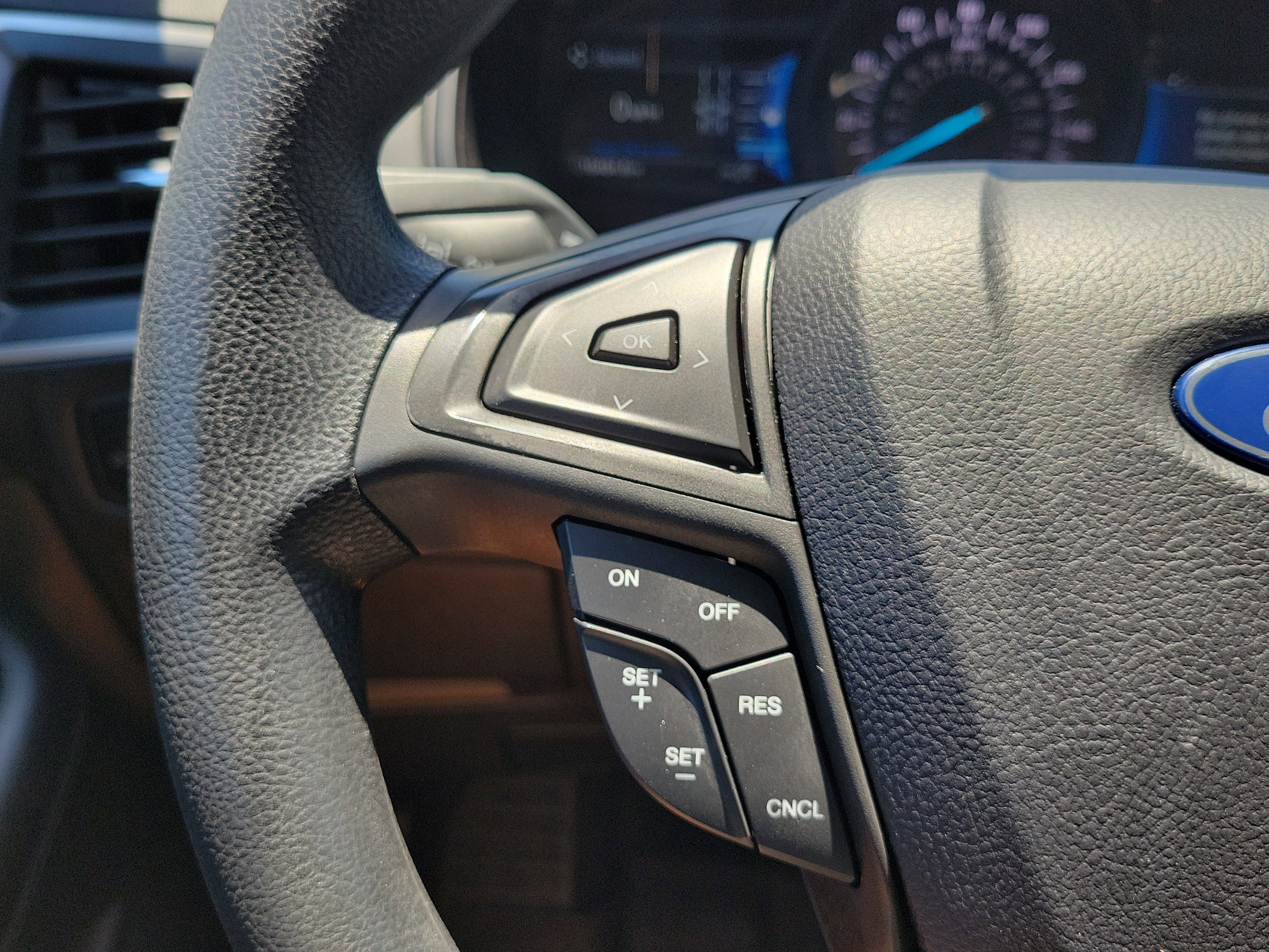 Certified 2024 Ford Edge SE image 25