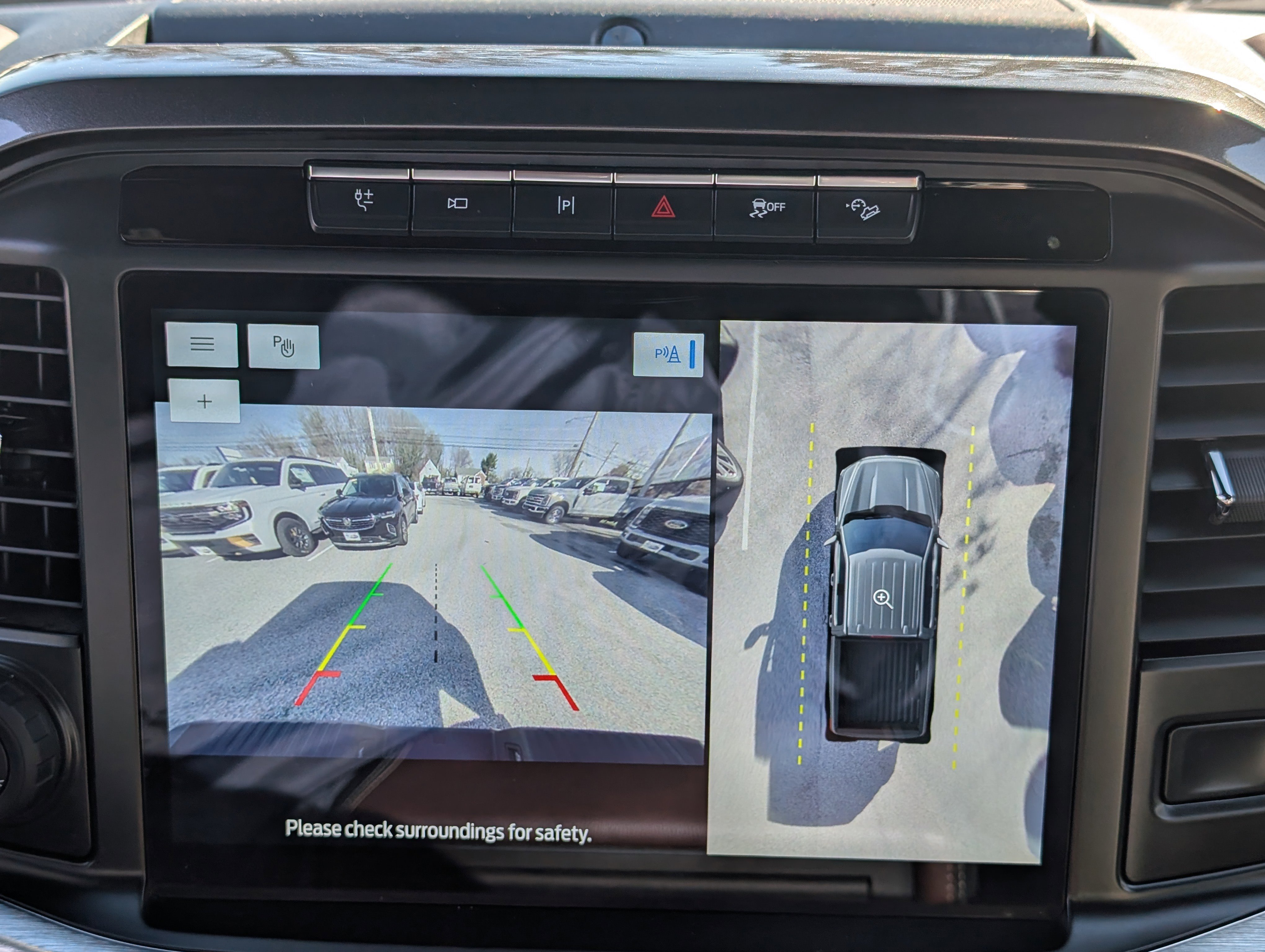 Certified 2022 Ford F150 Lariat w/ Equipment Group 502A High image 32