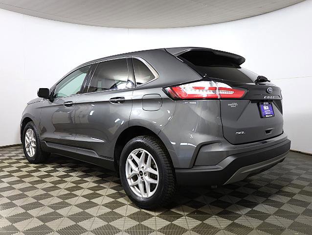 Certified 2024 Ford Edge SEL w/ Convenience Package AWD/4WD image 2