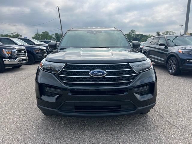 Certified 2024 Ford Explorer XLT AWD/4WD image 2