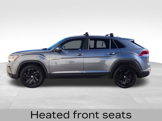 Used 2022 Volkswagen Atlas Cross Sport SE image 2