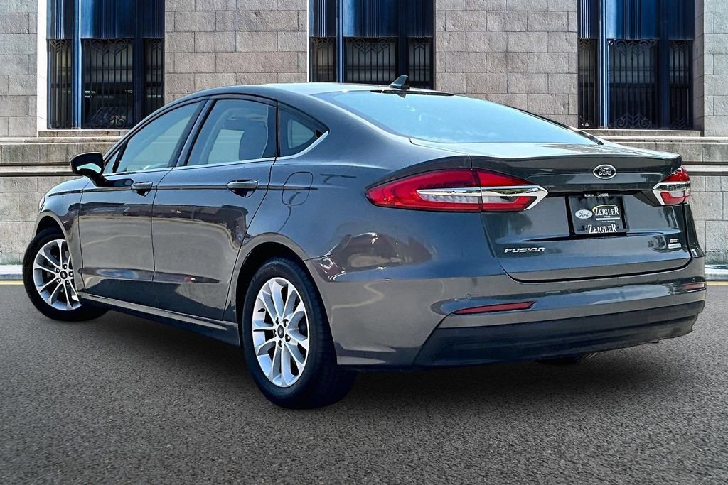 Certified 2020 Ford Fusion SE FWD image 10