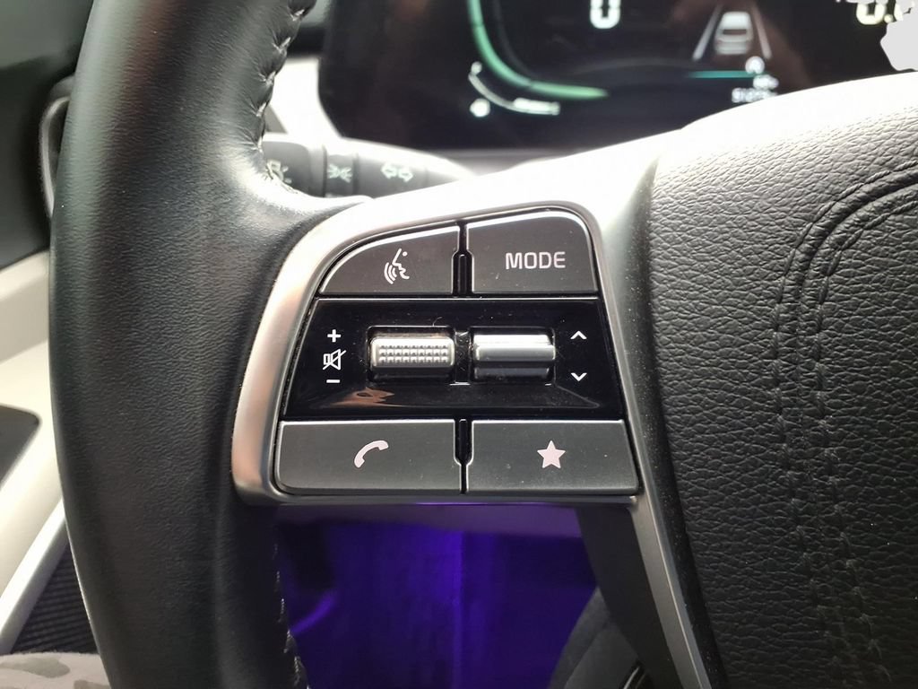 Used 2023 Kia Telluride S FWD image 18