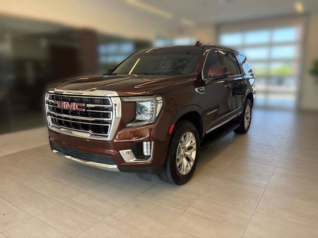 Used 2022 GMC Yukon SLT w/ SLT Premium Package AWD/4WD image 4