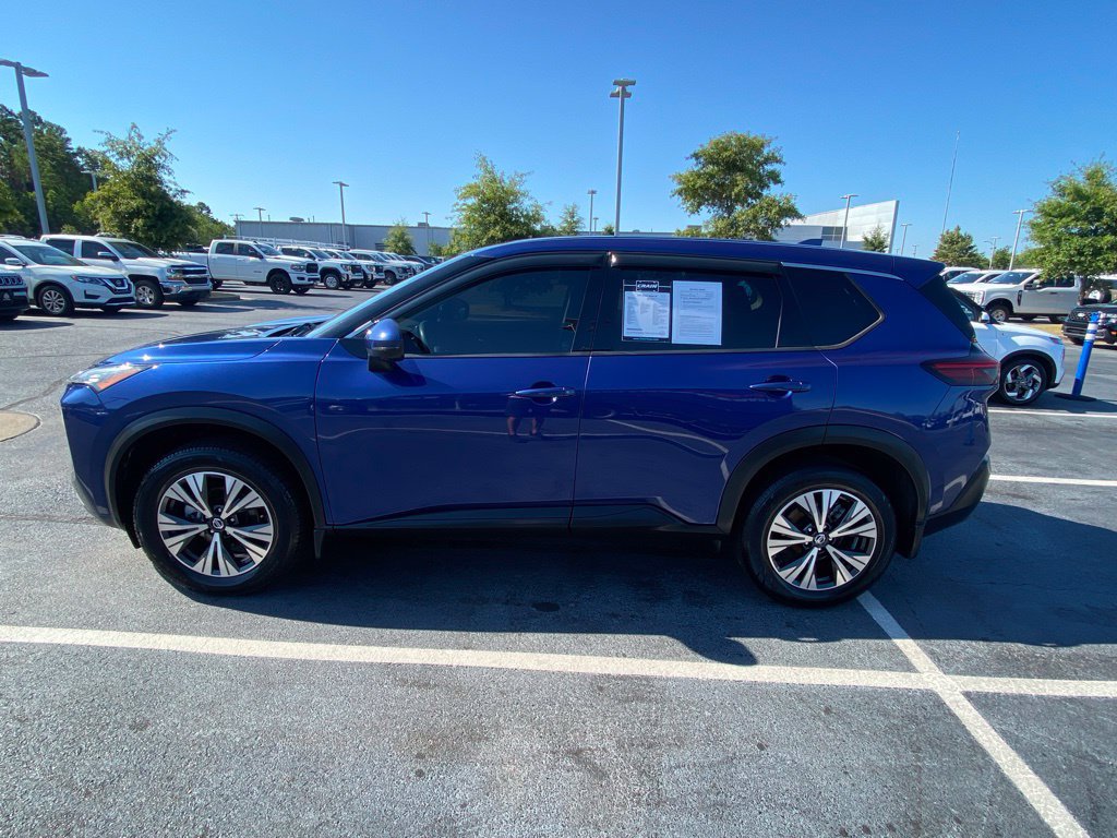 Used 2021 Nissan Rogue SV FWD image 4