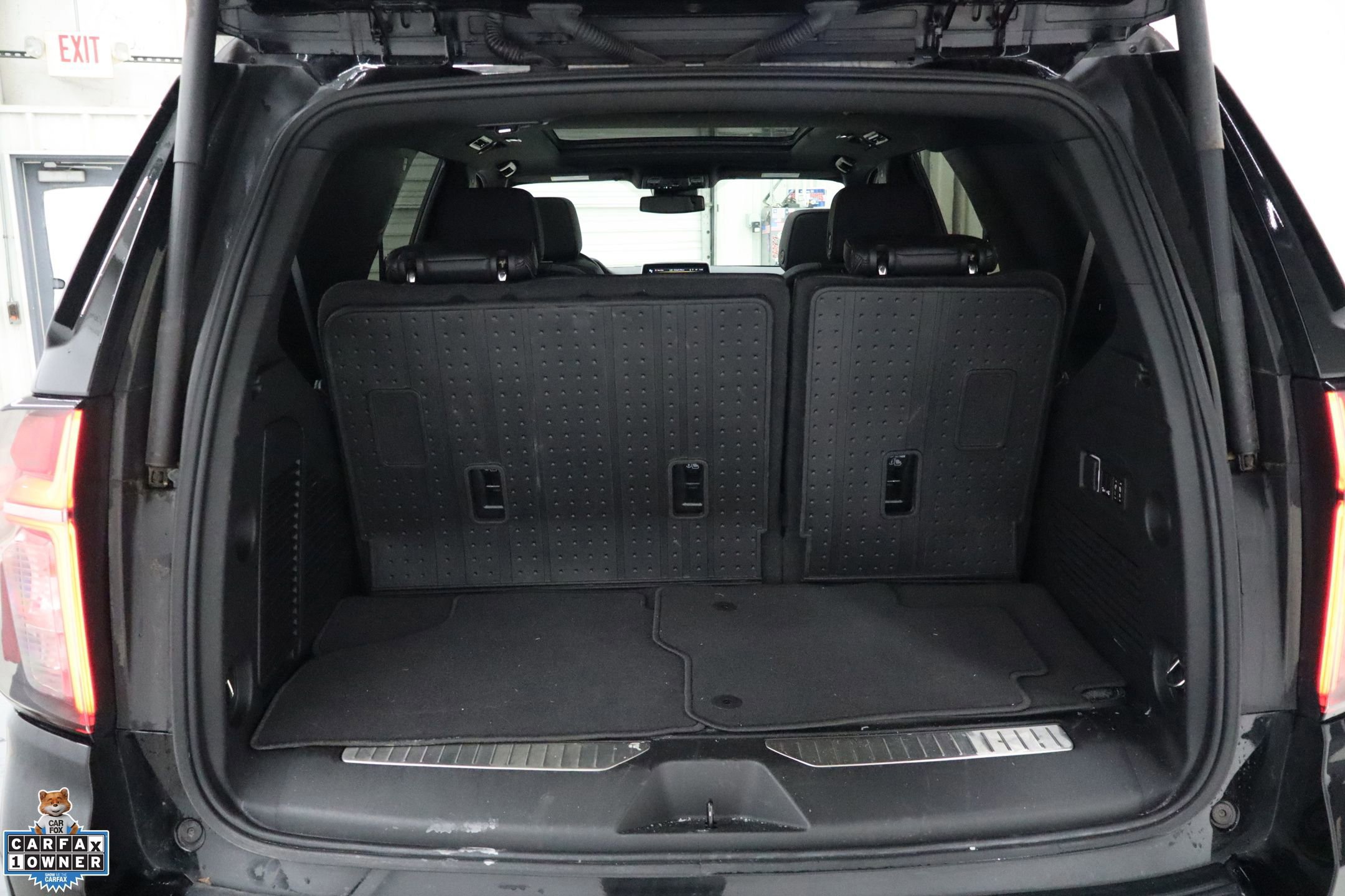 Used 2024 Chevrolet Tahoe RST w/ Luxury Package image 28