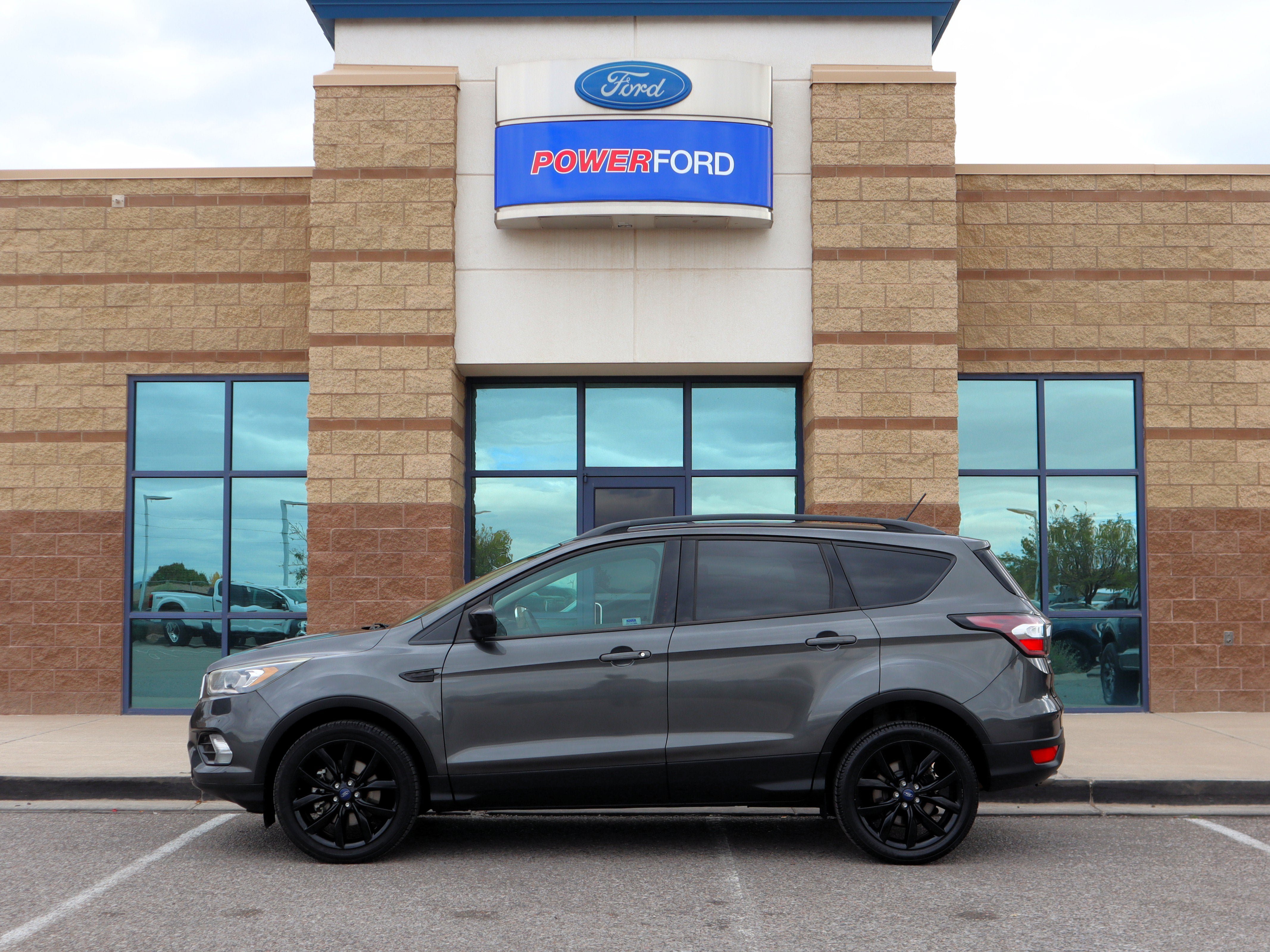 Certified 2018 Ford Escape SE w/ SE Sport Appearance Package AWD/4WD image 9