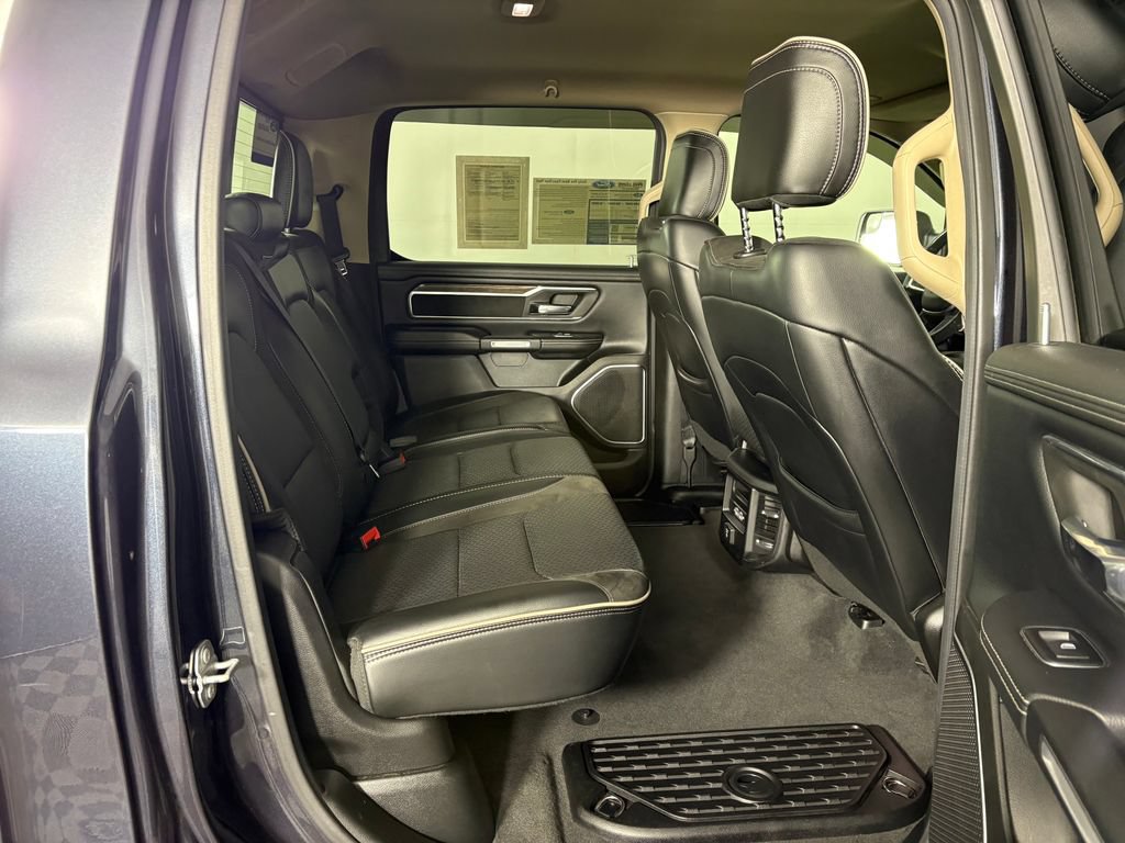 Used 2019 RAM 1500 Laramie AWD/4WD image 33
