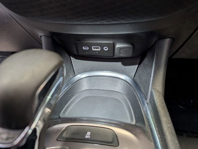 Used 2022 Chevrolet Malibu LT FWD image 24