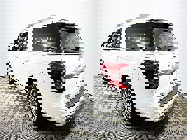 Certified 2022 Ford Expedition Max Platinum image 5