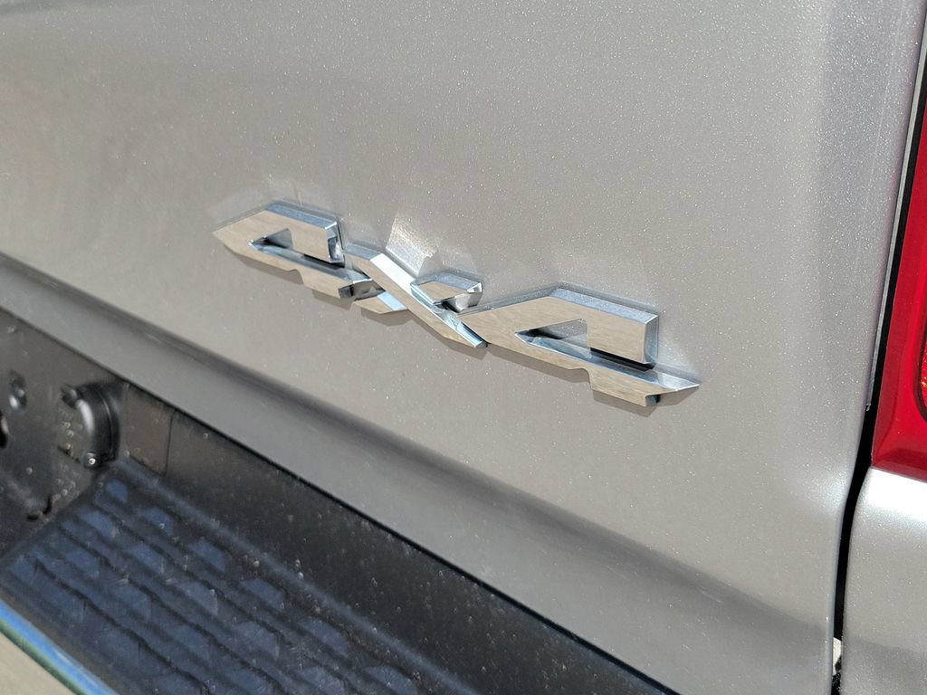 Used 2022 RAM 1500 Laramie AWD/4WD image 8