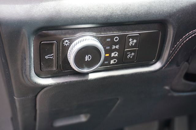 Certified 2023 Ford Explorer Platinum w/ Technology Package AWD/4WD image 35