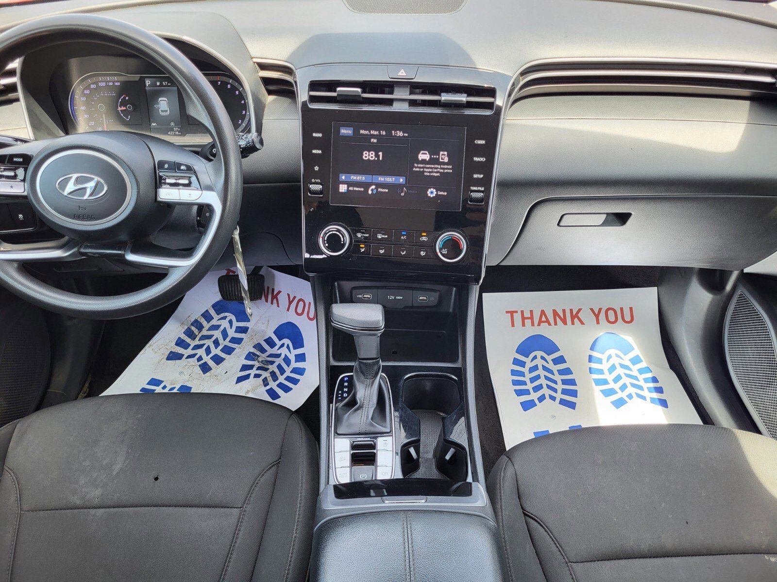 Used 2023 Hyundai Tucson SE image 15