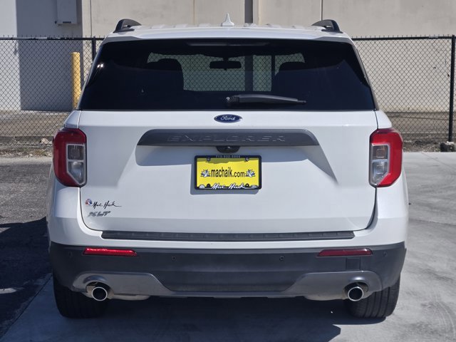 Certified 2023 Ford Explorer XLT w/ Equipment Group 202A image 4