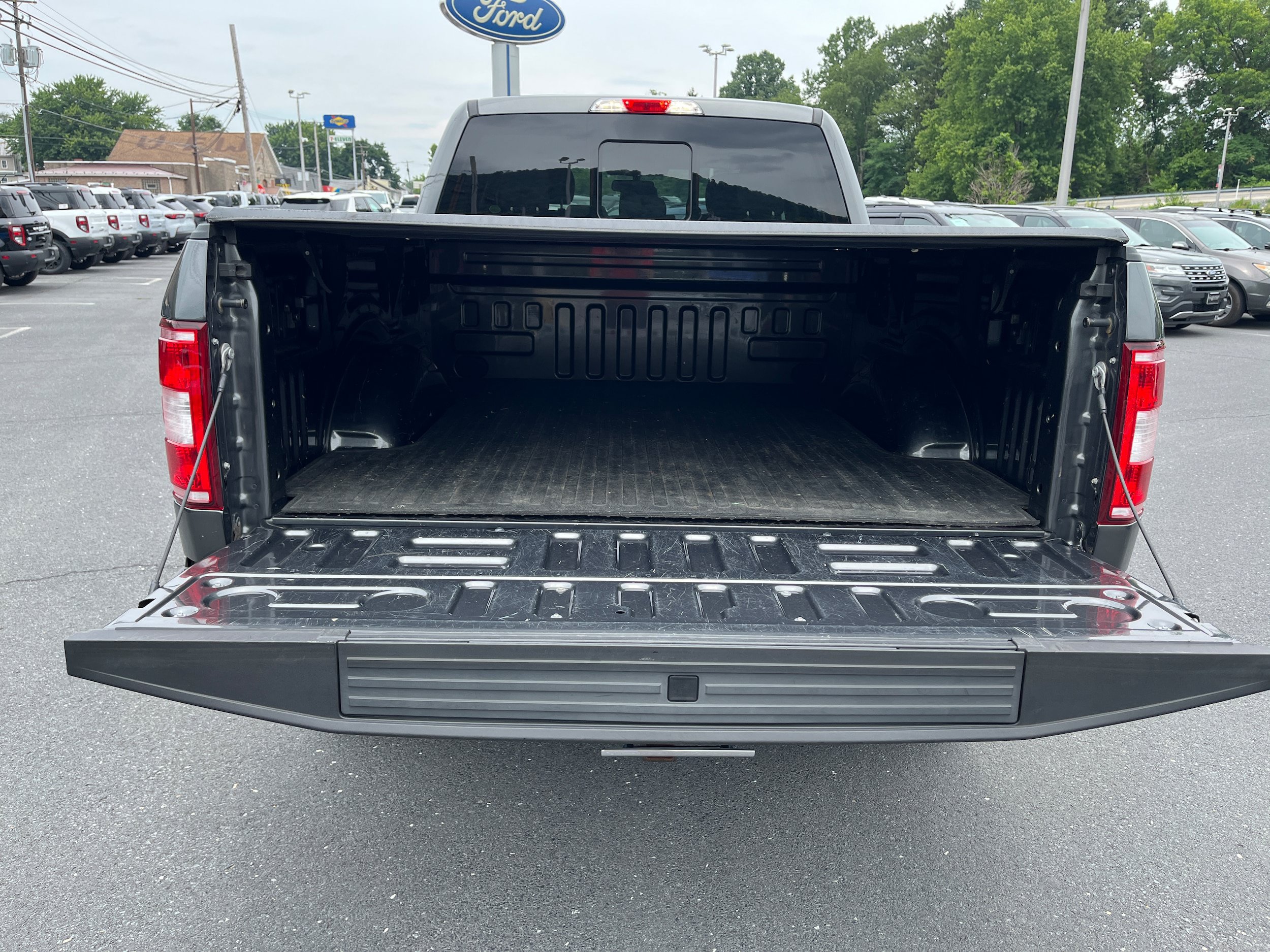 Certified 2019 Ford F150 XLT w/ Equipment Group 302A Luxury AWD/4WD image 8