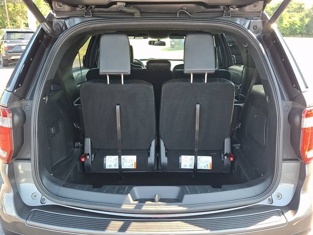 Certified 2018 Ford Explorer XLT w/ Equipment Group 202A AWD/4WD image 34