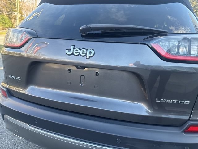 Used 2019 Jeep Cherokee Limited AWD/4WD image 12
