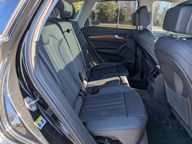 Used 2023 Audi Q5 2.0T Prestige image 32