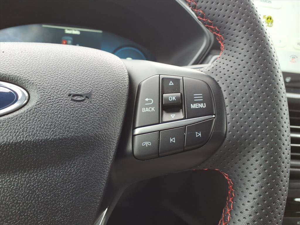 Certified 2023 Ford Escape ST-Line Select w/ Tech Pack #2 image 17