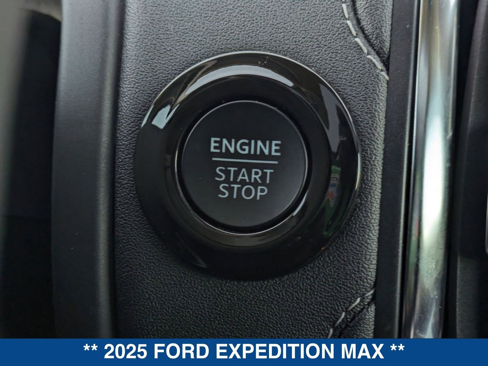Certified 2025 Ford Expedition Max Platinum image 38