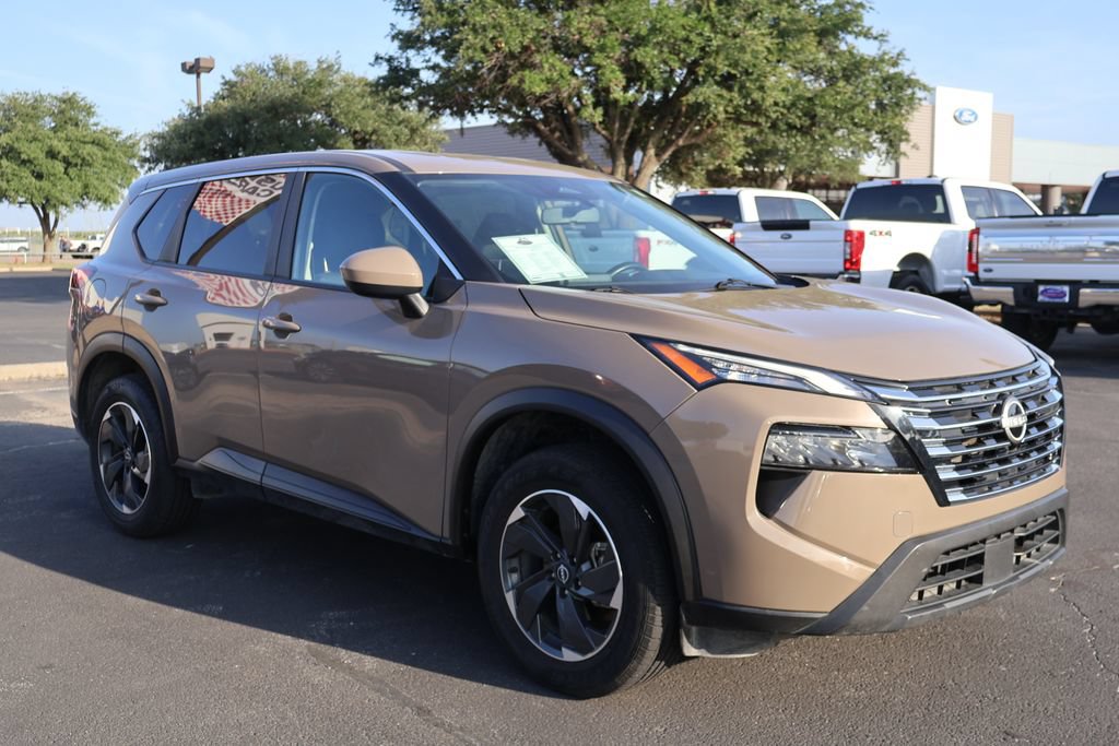 Used 2025 Nissan Rogue SV AWD/4WD image 11