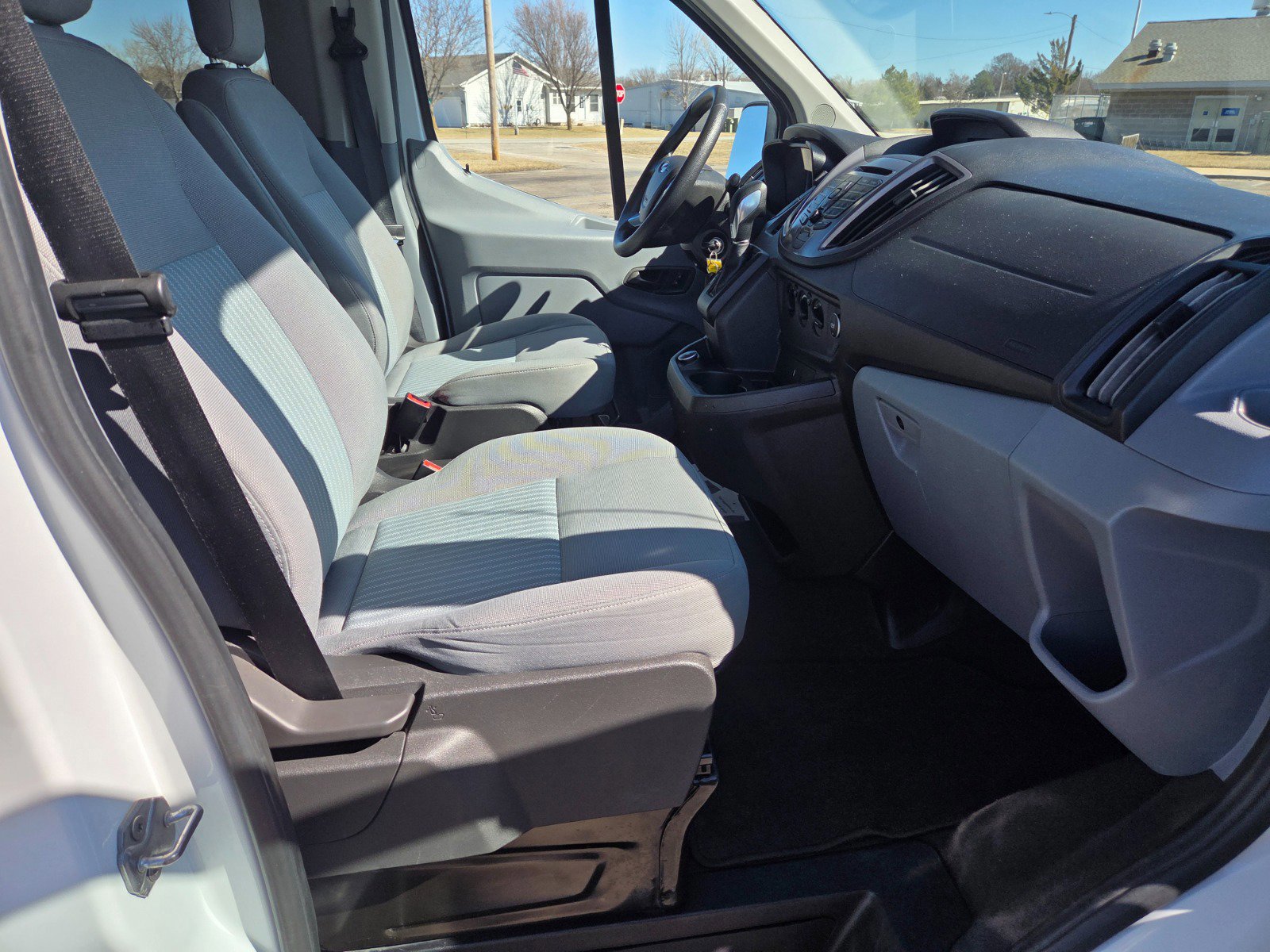 Certified 2018 Ford Transit 350 XLT image 10