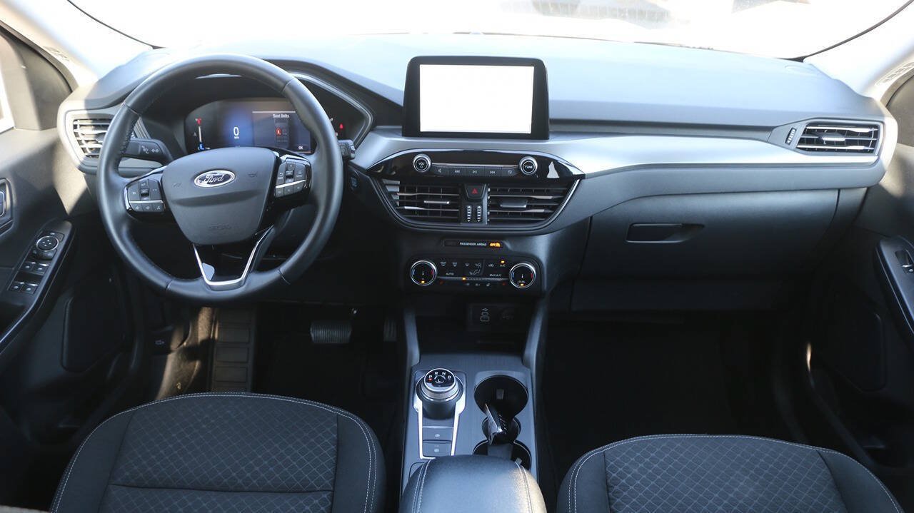 Certified 2024 Ford Escape Active AWD/4WD image 16