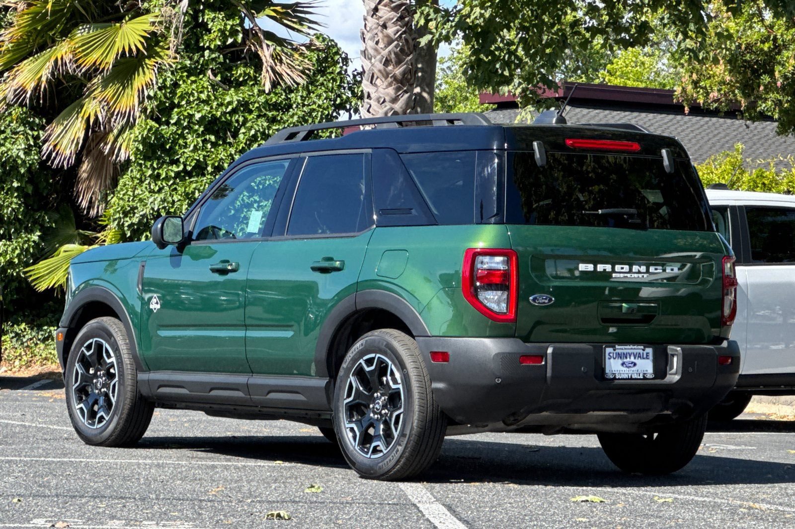 Certified 2025 Ford Bronco Sport Outer Banks w/ Outer Banks Tech Package+ AWD/4WD image 6