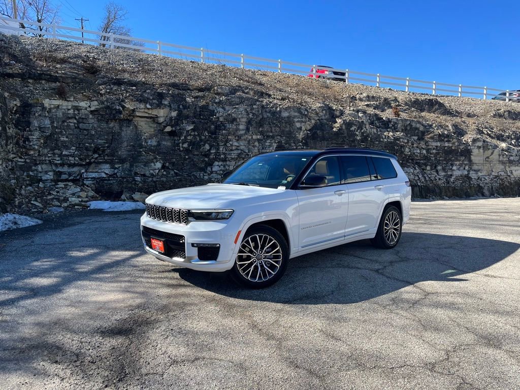 Used 2025 Jeep Grand Cherokee L Summit image 1