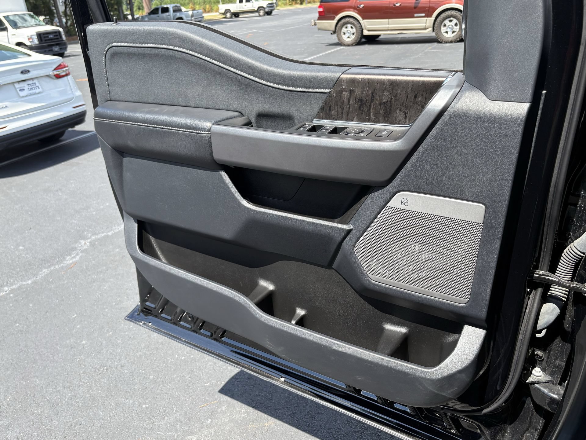 Certified 2024 Ford F250 Lariat AWD/4WD image 14