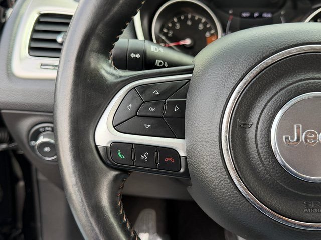 Used 2017 Jeep Compass Latitude AWD/4WD image 23