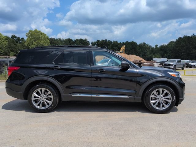Certified 2023 Ford Explorer XLT w/ Equipment Group 202A RWD image 3