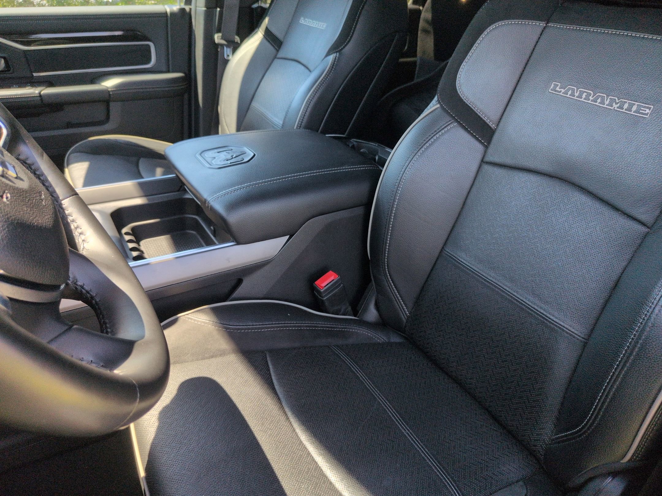 Used 2021 RAM 3500 Laramie AWD/4WD image 16