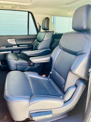 Certified 2025 Ford Expedition Max Platinum AWD/4WD image 10