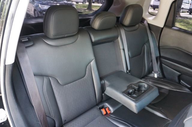 Used 2020 Jeep Compass Latitude FWD image 21