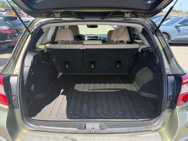 Used 2019 Subaru Outback 2.5i Premium AWD/4WD image 16