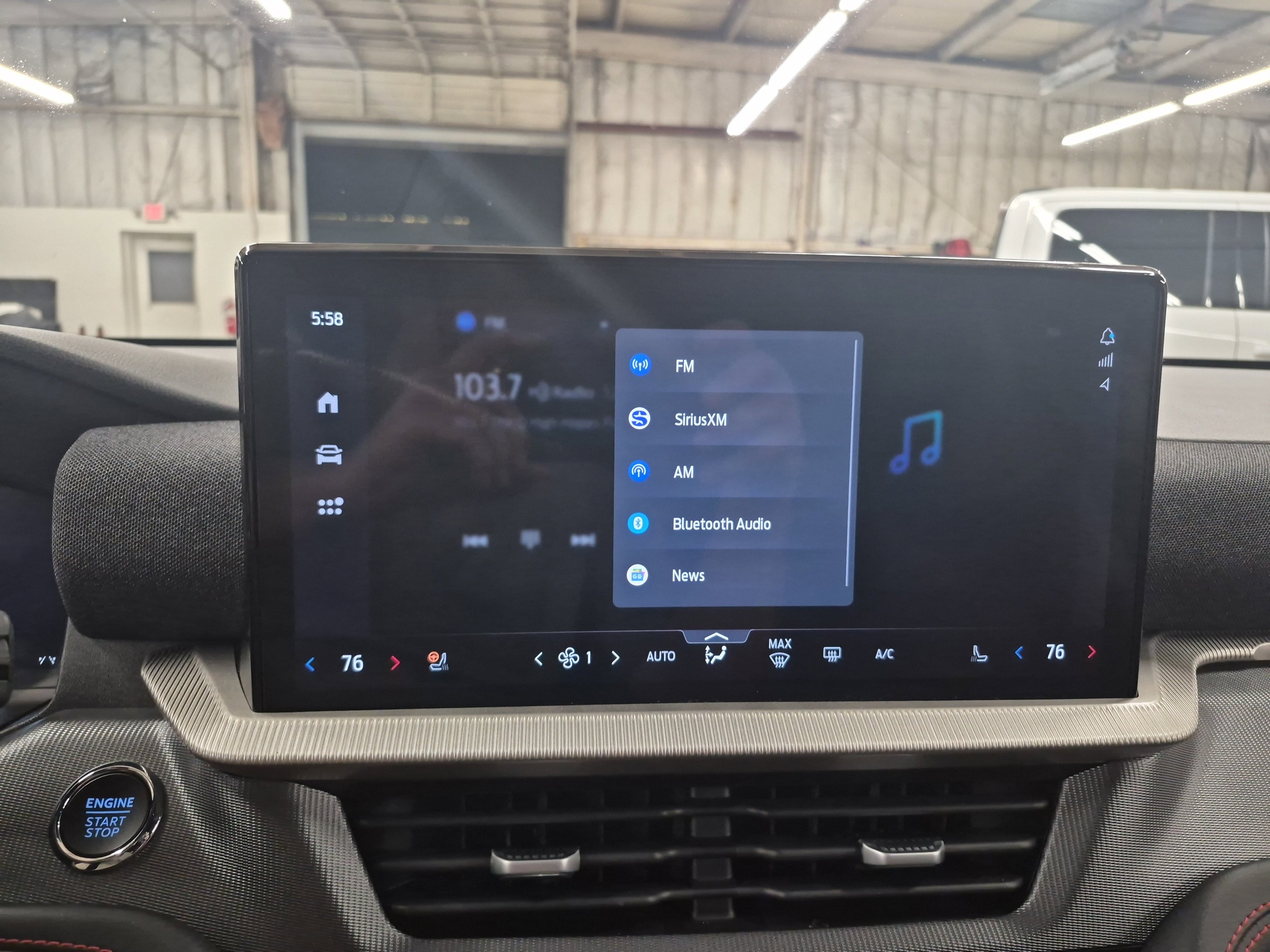 Certified 2025 Ford Explorer ST-Line image 36