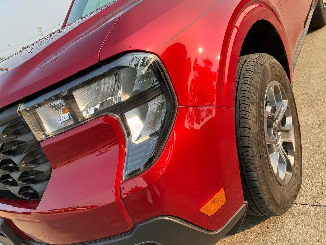 Certified 2025 Ford Maverick XLT w/ 4K Tow Package AWD/4WD image 10