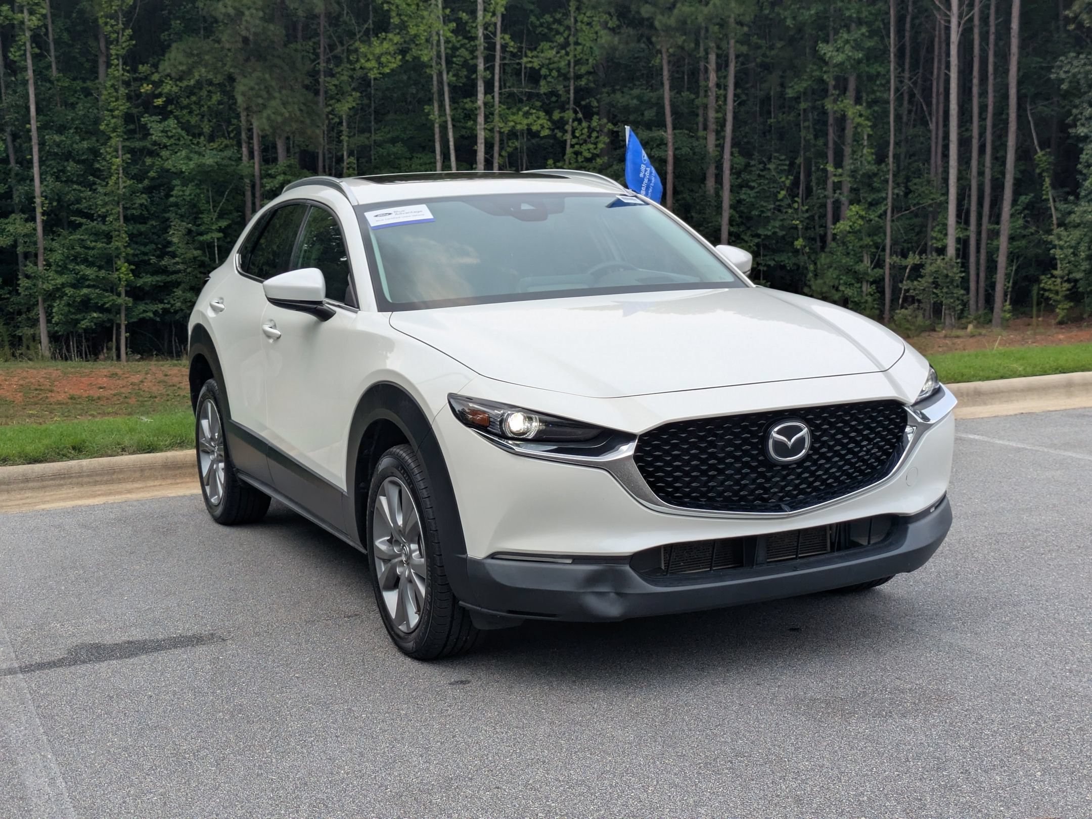 Used 2022 MAZDA CX-30 AWD 2.5 S w/ Premium Package image 2