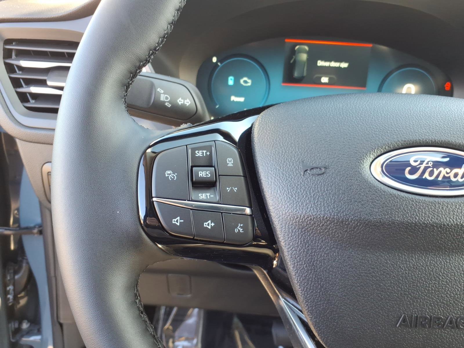 Certified 2026 Ford Escape Platinum w/ Premium Technology Package AWD/4WD image 17