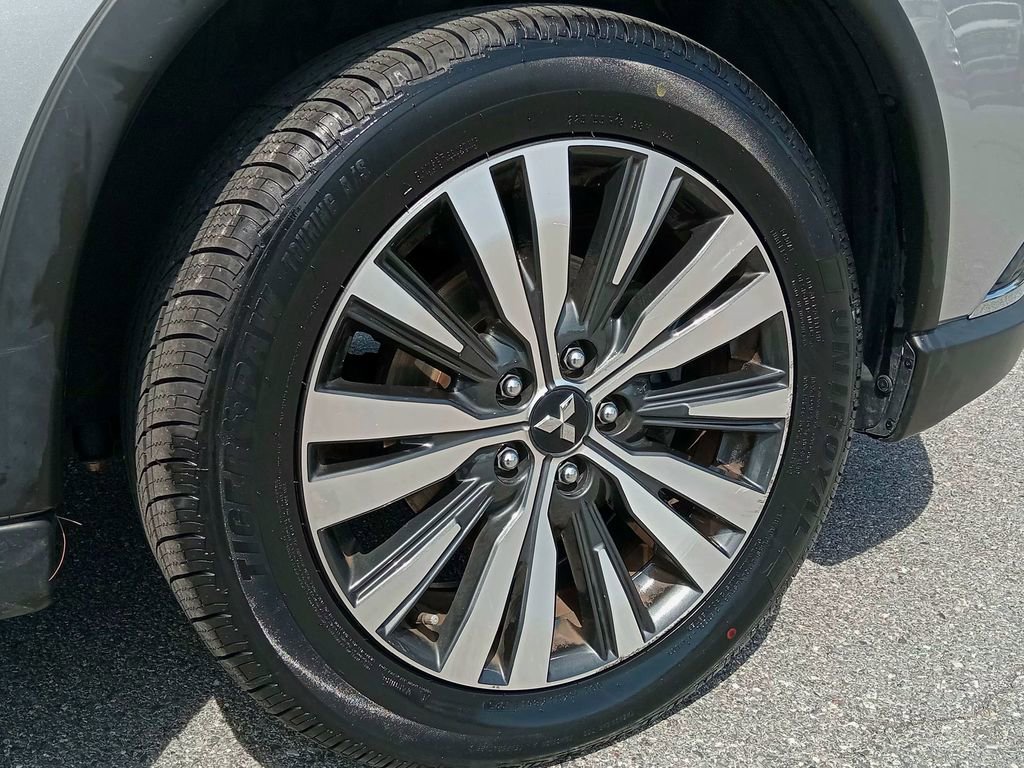 Used 2020 Mitsubishi Outlander SE AWD/4WD image 11