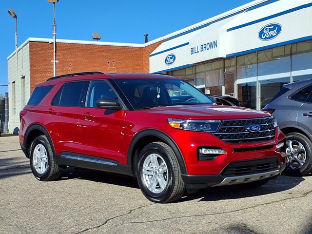 Certified 2024 Ford Explorer XLT w/ Equipment Group 202A
