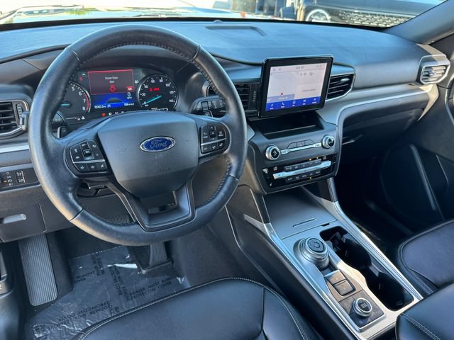 Certified 2020 Ford Explorer XLT w/ Equipment Group 202A AWD/4WD image 11