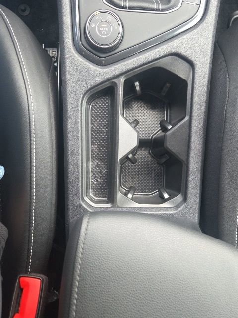 Used 2023 Volkswagen Tiguan SE R-Line AWD/4WD image 36