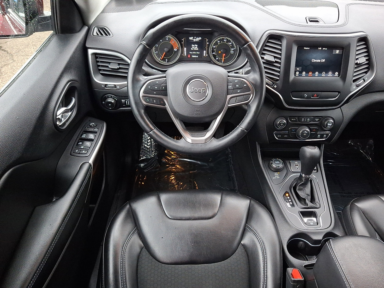 Used 2019 Jeep Cherokee Latitude Plus image 11