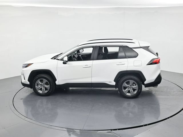 Used 2025 Toyota RAV4 XLE AWD/4WD image 44