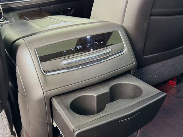 Used 2021 Cadillac Escalade Sport Platinum AWD/4WD image 32