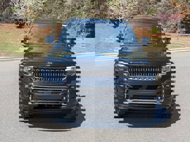 Used 2023 Jeep Grand Cherokee L Overland w/ Luxury Tech Group IV image 9