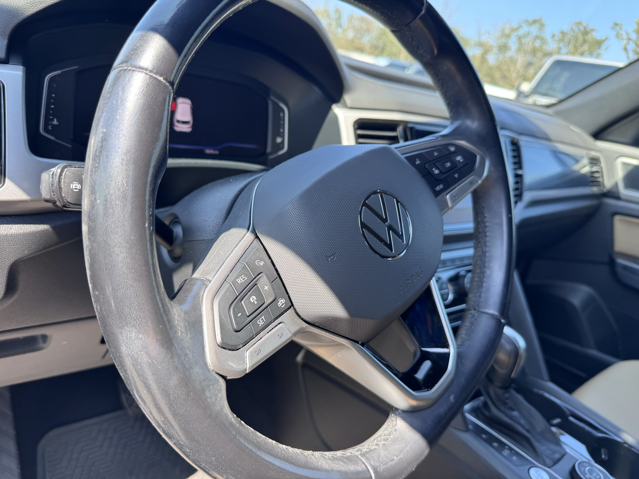 Used 2020 Volkswagen Atlas Cross Sport SEL AWD/4WD image 15